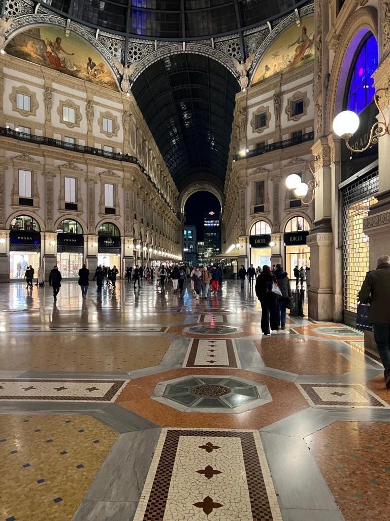 Brera Vicolo Fiori Lägenhet Milano Exteriör bild